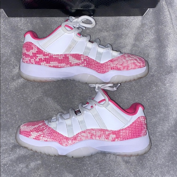 Jordan Shoes - NWOT Air Jordan 11 Retro